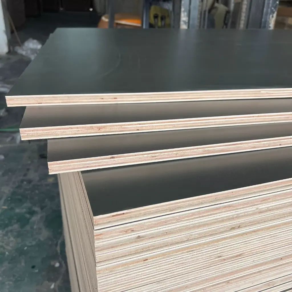 بلاويد صلب مقاس  (4 × 8)  13 طبقة